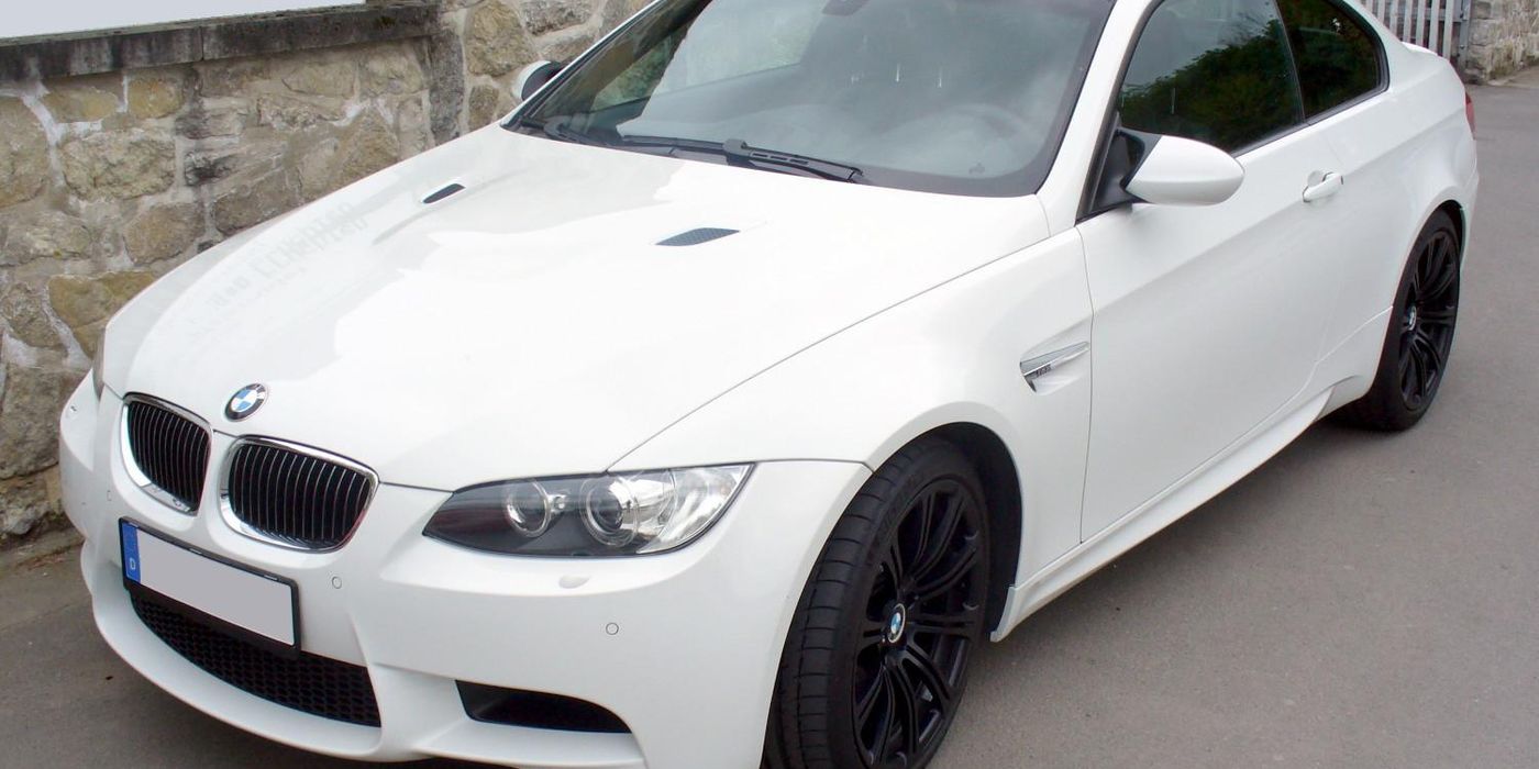 BMW E92 M3 side profile showing wheel and tire clearance inside the fender arch