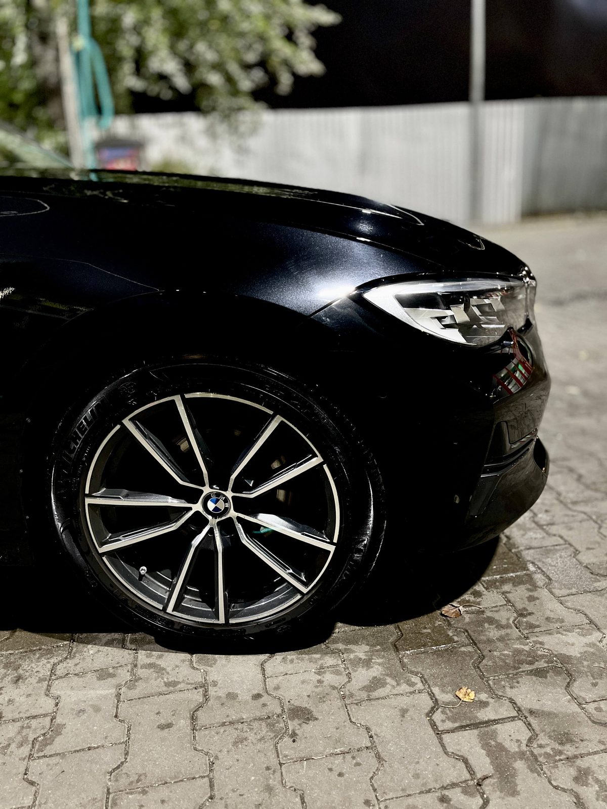 BMW G20 330i side profile