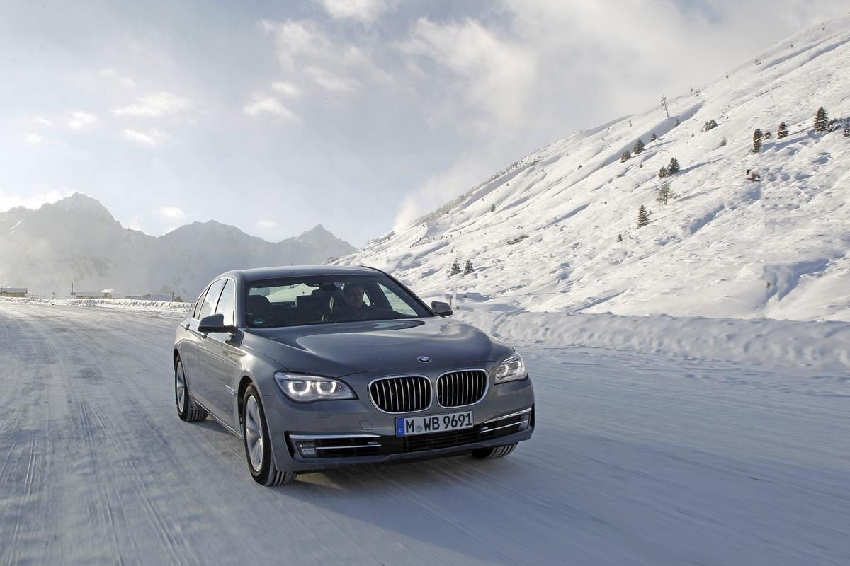 BMW Oil Change Cost - Dealer vs Independent vs DIY